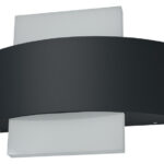 Leuchte mit modernem Design und Lichtaustritt oben und unten