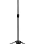 Vielseitige LED-Arbeitsleuchte auf einem Tripod