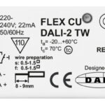Steuergerät für bis zu 32 Lichtprodukte und bis zu 4 Sensoren/Tasterkoppler